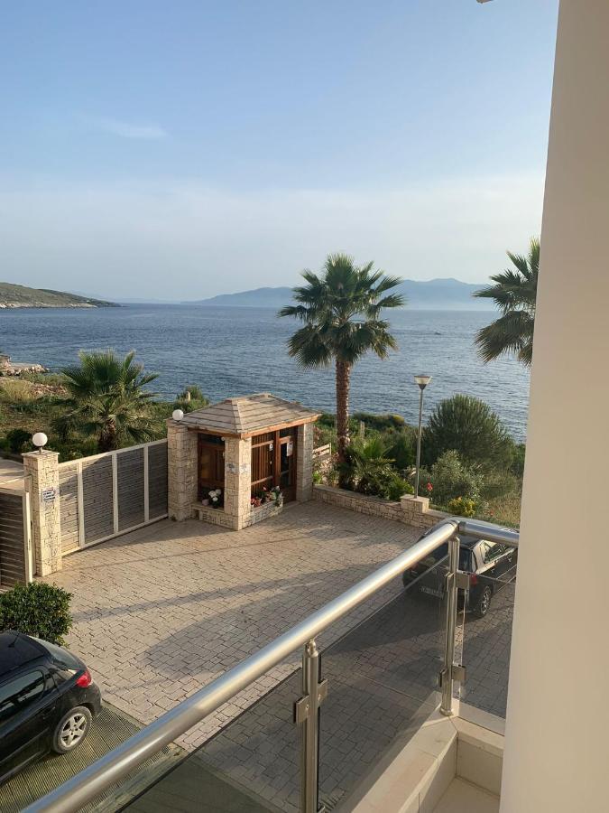 Loli Apartment Luxury White Residence Sarandë Exteriör bild
